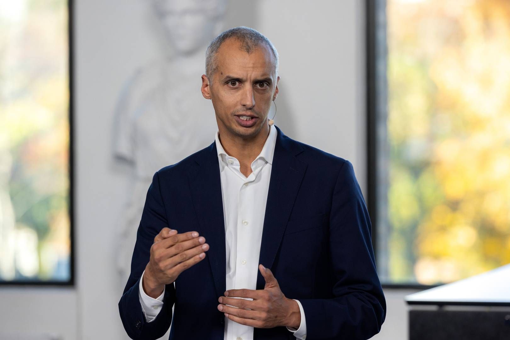 Socialdemokratiet vil med 'Lilleskole'-udspillet indføre et klasseloft på 14 elever i indskolingen. Men hvis partiet kommer i regering efter folketingsvalget, er det nøjagtige antal elever noget, man er klar til at diskutere, siger Mattias Tesfaye. | Foto: Loui Pedersen